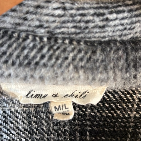 Long plaid lime and chilli shacket M/L - Picture 2 of 3